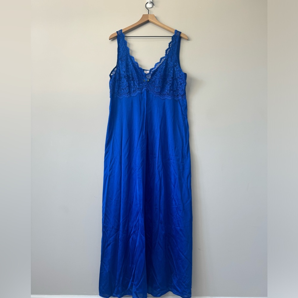 Amoureuse Satin Elegant Blue Lace Maxi Nightgown Size 1X